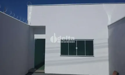 Casa disponível para venda no bairro Novo Mundo em Uberlândia-MG