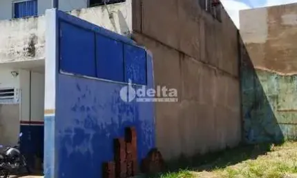 Galpão disponível para venda no bairro Distrito Industrial em Uberlândia-MG