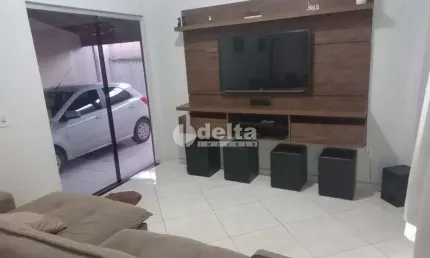 Casa residencial disponível para venda no bairro luizote de freitas em uberlândia mg