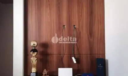 Casa residencial disponível para venda no bairro Vida Nova em Uberlândia-MG