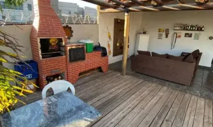 Casa disponível para venda no bairro Daniel Fonseca em Uberlândia-MG