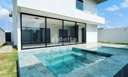 Casa no condomínio Jardim Versailles disponível para venda em Uberlândia-MG