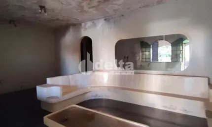 Casa disponível para venda no bairro Osvaldo Resende em Uberlândia-MG