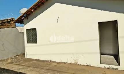 Casa residencial disponível para venda no bairro Tocantins em Uberlândia-MG
