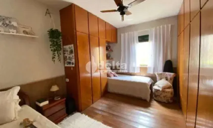 Casa residencial disponível para venda no bairro Tibery em Uberlândia-MG