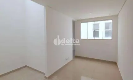 Cobertura  disponível para locação e venda no bairro Nossa Senhora Aparecida em Uberlândia-MG