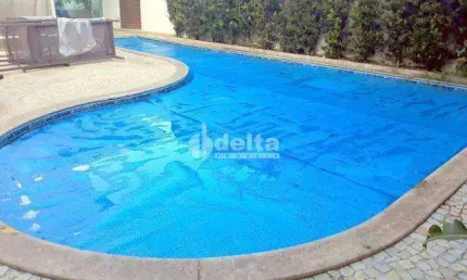 Casa no condomínio Gavea Hill 1 disponível para venda em Uberlândia-MG