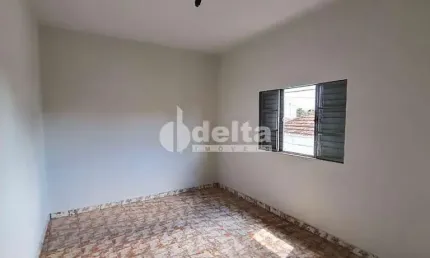 Casa residencial disponível para venda no bairro Centro em Uberlândia-MG