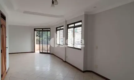 Apartamento disponível para venda no bairro Saraiva em Uberlândia-MG