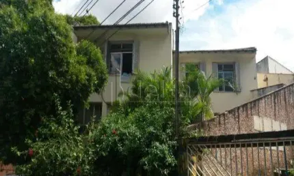 Casa residencial disponível para venda no bairro Lídice em Uberlândia-MG