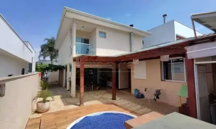 Casa no condomínio Paradiso Ecológico disponível para venda em Uberlândia-MG