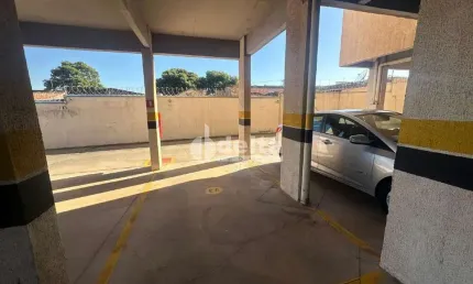 Apartamento, disponível para venda no bairro Presidente Roosevelt, Uberlândia-MG