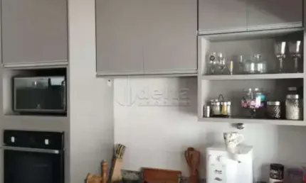 Casa residencial disponível para venda no bairro Jardim Europa em Uberlândia-MG