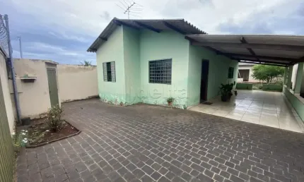 Casa disponível para venda no bairro Aclimação em Uberlândia-MG
