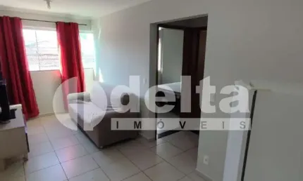 Apartamento mobiliado disponível para locação e venda no bairro Segismundo Pereira em Uberlândia-MG