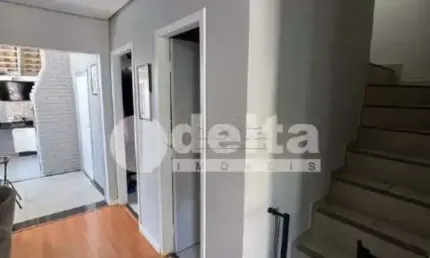 Casa no condomínio village unique disponível para venda em uberlândia-mg