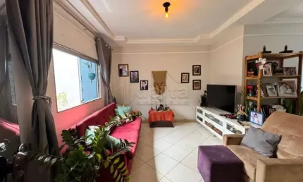 Casa residencial disponível para venda no bairro Santa Mônica em Uberlândia - MG