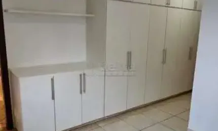 Apartamento disponível para venda no bairro Osvaldo Rezende em Uberlândia-MG