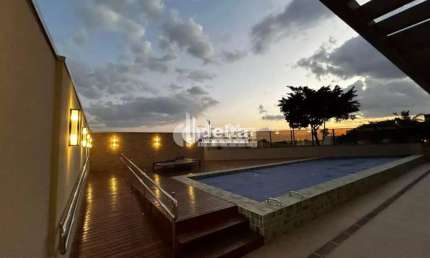 Apartamento disponível para venda no bairro Santa Mônica em Uberlândia-MG