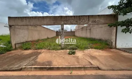 Terreno disponível para venda 286 m² no bairro Grand Ville em Uberlândia-MG