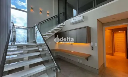 Cobertura Duplex disponível para venda no bairro Martins em Uberlândia-MG