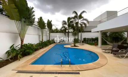 Casa no condomínio Villa dos Ipês disponível para venda em Uberlândia-MG