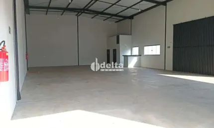 Galpão disponível para venda no bairro Novo Mundo em Uberlândia-MG