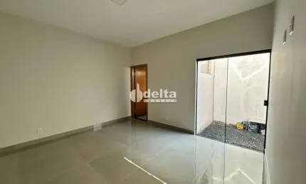 Casa disponível para venda no bairro Jardim Holanda em Uberlândia MG