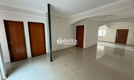 Casa disponível para venda no bairro Tibery em Uberlândia MG