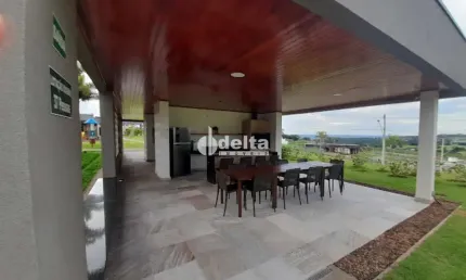 Terreno em condomínio disponível para venda no bairro Granja Marileusa em Uberlândia MG