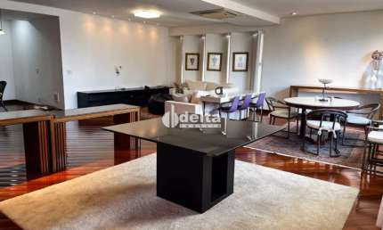 Apartamento residencial disponível para venda no bairro Fundinho em Uberlândia-MG