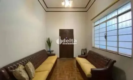 Casa disponível para venda no bairro centro em uberlândia mg
