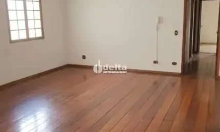 Apartamento residencial disponível para venda no bairro Saraiva em Uberlândia-MG