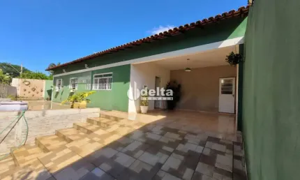 Casa disponível para venda no bairro Cidade Jardim em Uberlândia MG