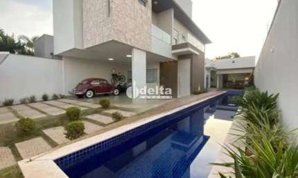Casa disponível para venda no bairro Jardim Karaíba em Uberlândia MG