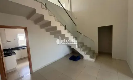 Cobertura disponível para venda no bairro Santa Maria em Uberlândia-MG