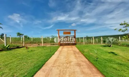 Chácara disponível para venda no bairro Vale do Sol em Uberlândia-MG