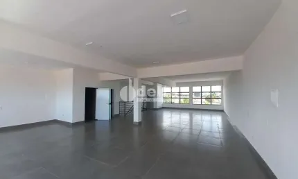 Sala disponível para locação e venda no bairro Aclimação em Uberlândia-MG