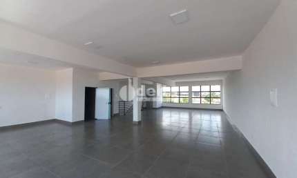 Sala disponível para locação e venda no bairro Aclimação em Uberlândia-MG