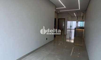 Apartamento disponível para venda no bairro Jardim Holanda em Uberlândia-MG