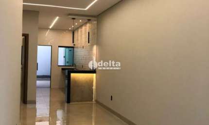 Casa disponível para venda no bairro Jardim Holandaa em Uberlândia MG