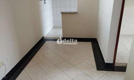 Apartamento disponível para locação e venda no bairro Santa Mônica em Uberlândia-MG