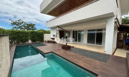Casa no condomínio Jardins Gênova disponível para venda em Uberlândia-MG