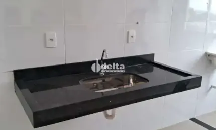 Apartamento disponível para venda no bairro Marta Helena em Uberlândia-MG