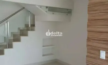 Cobertura disponível para venda no bairro Santa Maria em Uberlândia-MG