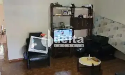 Casa disponível para venda no bairro martins em uberlândia mg
