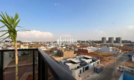 Cobertura disponível para venda no bairro Novo Mundo em Uberlândia-MG