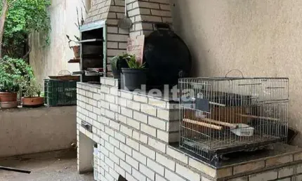 Casa residencial disponível para venda no bairro cazeca em uberlândia-mg