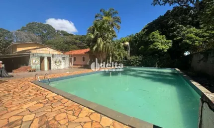Chácara disponível para venda no bairro Mansões Aeroporto em Uberlândia-MG