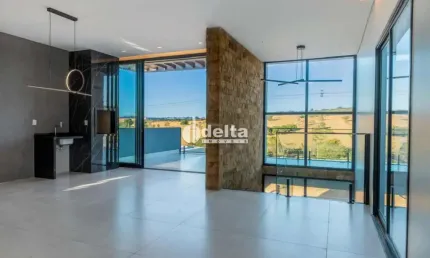Casa no condomínio Terras Alpha disponível para venda em Uberlândia-MG